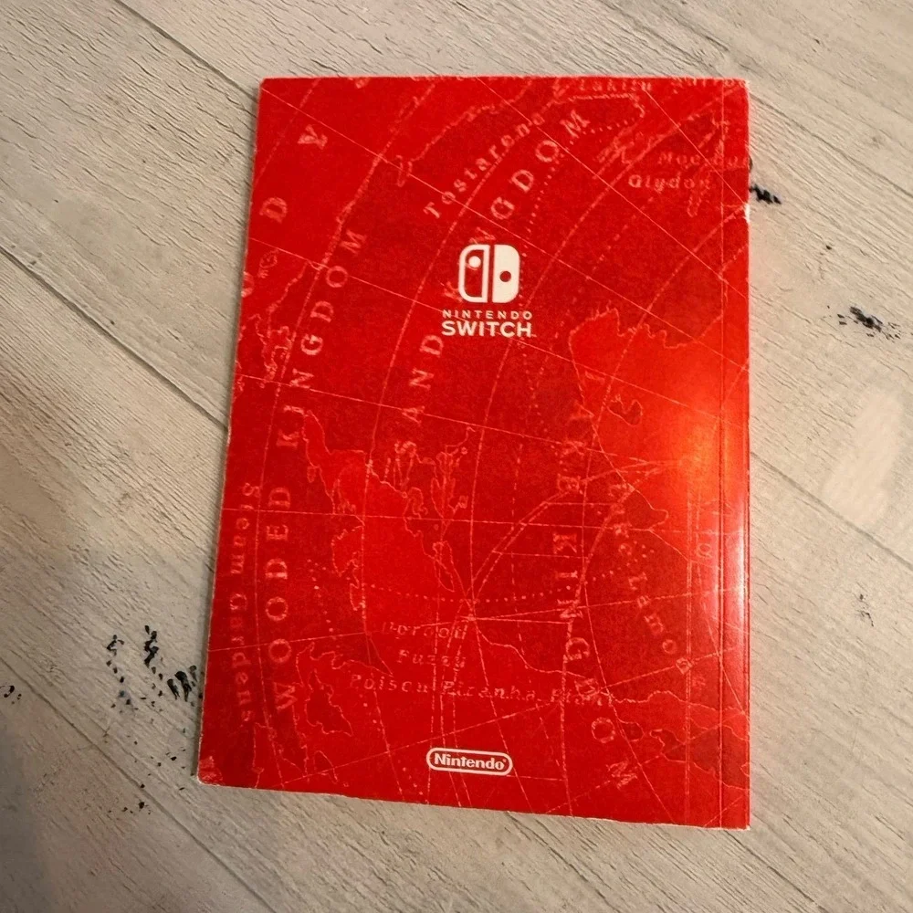 Super Mario‎ Odyssey Nintendo switch travelers guide book